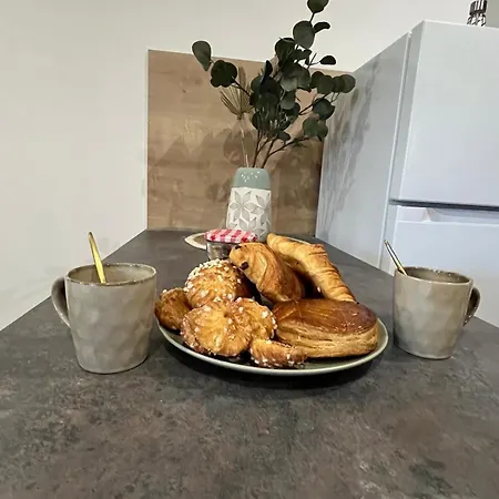 T2 Equipe Proche Versailles Apartmán *