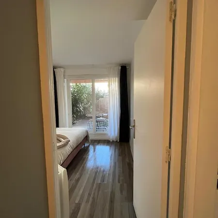 T2 Equipe Proche Versailles Apartament