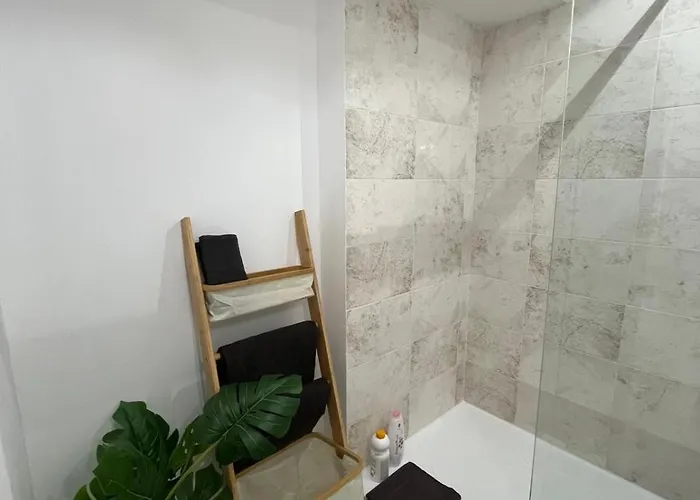 Apartamento T2 équipé Proche Versailles *